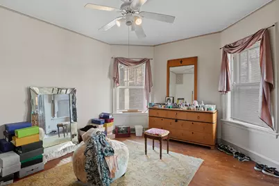 2626 W Lunt Avenue, Chicago, IL 60645 - Photo 30