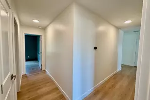 709 N Abbey Rd, Urbana, IL 61802 - Photo 6