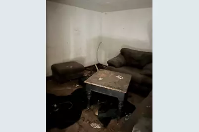 8453 S Muskegon Avenue, Chicago, IL 60617 - Photo 2