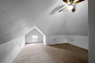 703 W Cottonwood St, Freeport, IL 61032 - Photo 18