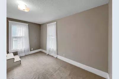 703 W Cottonwood Street, Freeport, IL 61032 - Photo 14