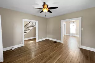 703 W Cottonwood St, Freeport, IL 61032 - Photo 10