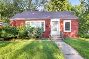 320 Howard Ave, Rockford, IL 61102 - Photo 1