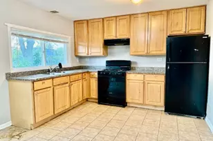 906 Blackhawk Dr, University Park, IL 60484 - Photo 6