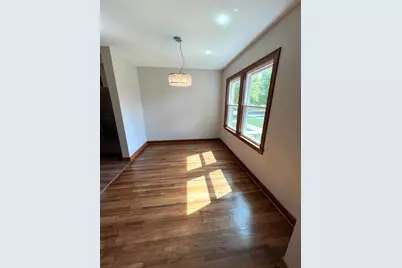 10317 S Peoria Street, Chicago, IL 60643 - Photo 6