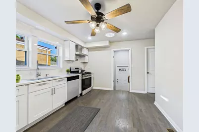 2719 W 94th Street, Evergreen Park, IL 60805 - Photo 16