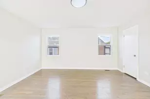 2719 W 94th St, Evergreen Park, IL 60805 - Photo 12