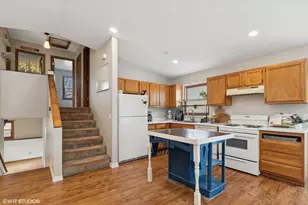 35720 N Laurel Ave, Ingleside, IL 60041 - Photo 8