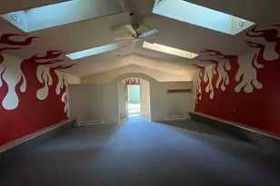 404 E Park St, Champaign, IL 61820 - Photo 6