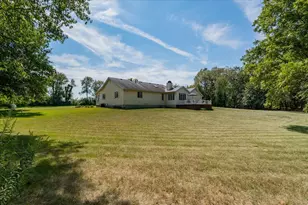 5897 Country Meadow Ln, Clifton, IL 61727 - Photo 40