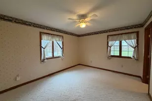 5897 Country Meadow Ln, Clifton, IL 61727 - Photo 20