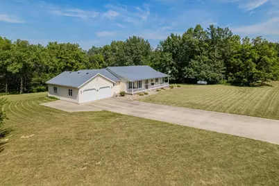 5897 Country Meadow Lane, Clifton, IL 61727 - Photo 44