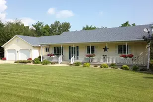 5897 Country Meadow Ln, Clifton, IL 61727 - Photo 1