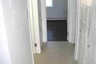 187 Pickwick Dr, Schaumburg, IL 60193 - Photo 8