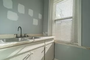 13351 S Baltimore Ave, Chicago, IL 60633 - Photo 24