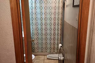 9834 S Oglesby St, Chicago, IL 60617 - Photo 8