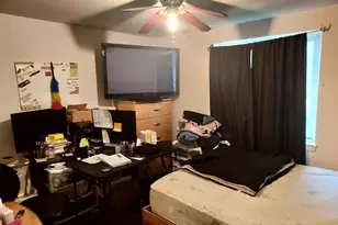 9834 S Oglesby St, Chicago, IL 60617 - Photo 12