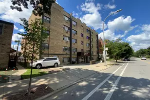 7854 S South Shore Dr, Chicago, IL 60649 - Photo 2