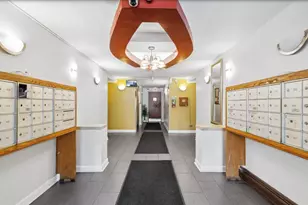 7854 S South Shore Dr, Chicago, IL 60649 - Photo 4