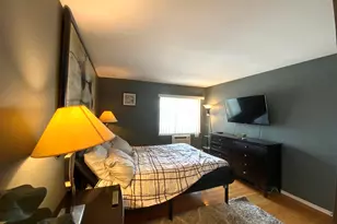 7854 S South Shore Dr, Chicago, IL 60649 - Photo 16