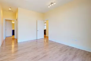 4758 N Laramie Ave, Chicago, IL 60630 - Photo 10