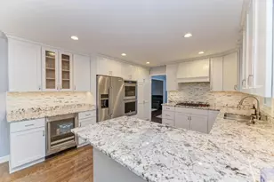 705 Potomac Ave, Naperville, IL 60565 - Photo 10