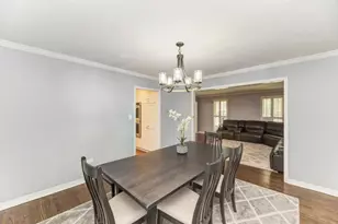 705 Potomac Ave, Naperville, IL 60565 - Photo 8