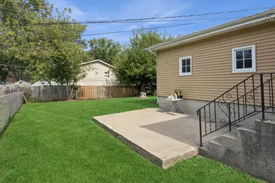 1807 Beach Road, McHenry, IL 60050 - Photo 18