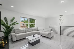 336 Westwood Ct, Vernon Hills, IL 60061 - Photo 4