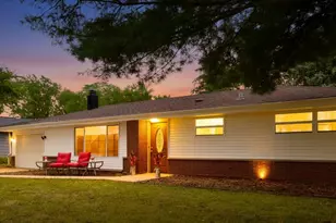 808 Bridle Ln, Wheaton, IL 60187 - Photo 1