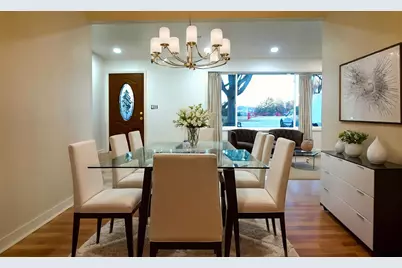 808 Bridle Lane, Wheaton, IL 60187 - Photo 10