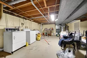 18443 Maple St, Lansing, IL 60438 - Photo 16