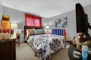 18443 Maple St, Lansing, IL 60438 - Photo 10