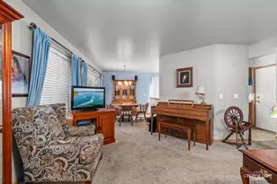 743 Springwood Dr, Joliet, IL 60431 - Photo 4