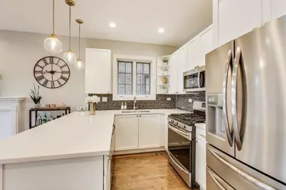 [Address not provided], Chicago, IL 60613 - Photo 8