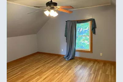 910 W 19th Street, Sterling, IL 60181 - Photo 18