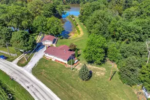 4248 S Youth Camp Rd, Saint Anne, IL 60964 - Photo 4