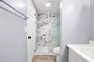 363 Oaktree Ct, Hoffman Estates, IL 60169 - Photo 14