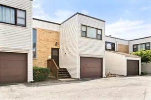 363 Oaktree Ct, Hoffman Estates, IL 60169 - Photo 32