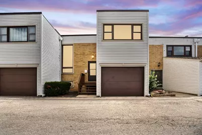 363 Oaktree Court, Hoffman Estates, IL 60169 - Photo 1