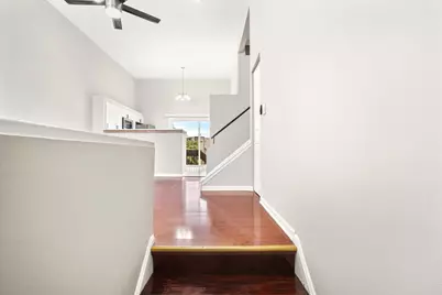 363 Oaktree Court, Hoffman Estates, IL 60169 - Photo 4