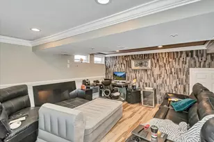 10408 S Alta Dr, Palos Hills, IL 60465 - Photo 12