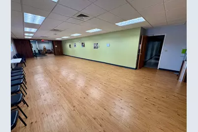 251 N Center Street, Joliet, IL 60435 - Photo 16