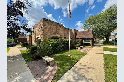 251 N Center Street, Joliet, IL 60435 - Photo 2