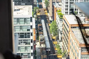 303 W Ohio St, Chicago, IL 60654 - Photo 10