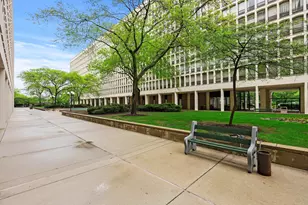 1450 E 55th Pl, Chicago, IL 60637 - Photo 22