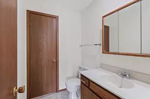 2144 Harbor Town Cir, Champaign, IL 61821 - Photo 20