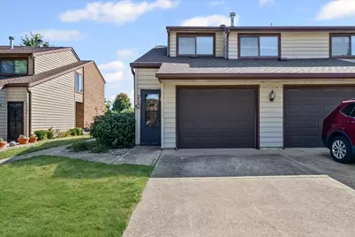 2144 Harbortown Circle #2144, Champaign, IL 61821 - Photo 2