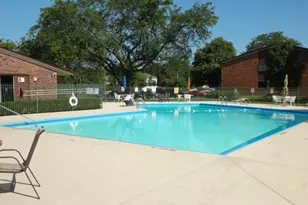 6738 181st St, Tinley Park, IL 60477 - Photo 2