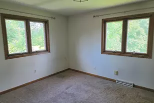 1546 Wheeler St, Woodstock, IL 60098 - Photo 22